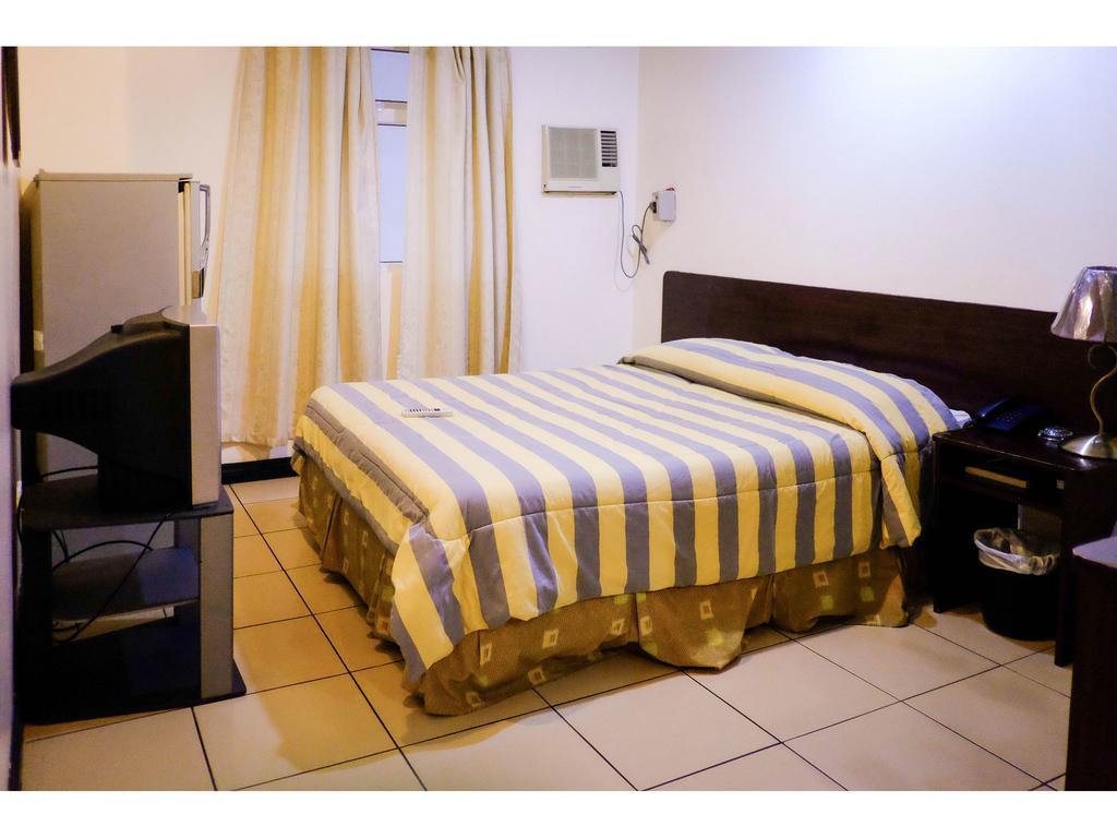 Crowne Garden Hotel Cebu Ruang foto