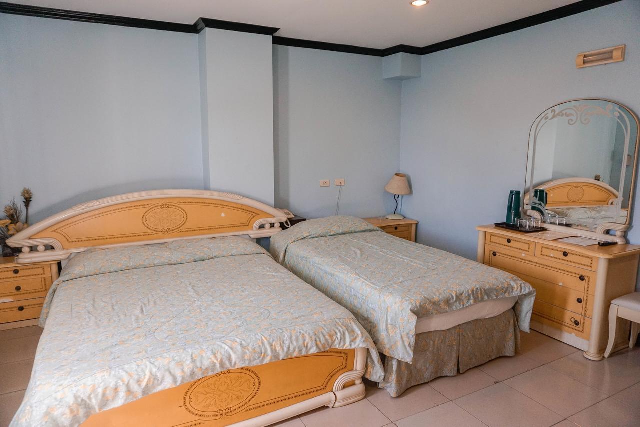Crowne Garden Hotel Cebu Bagian luar foto
