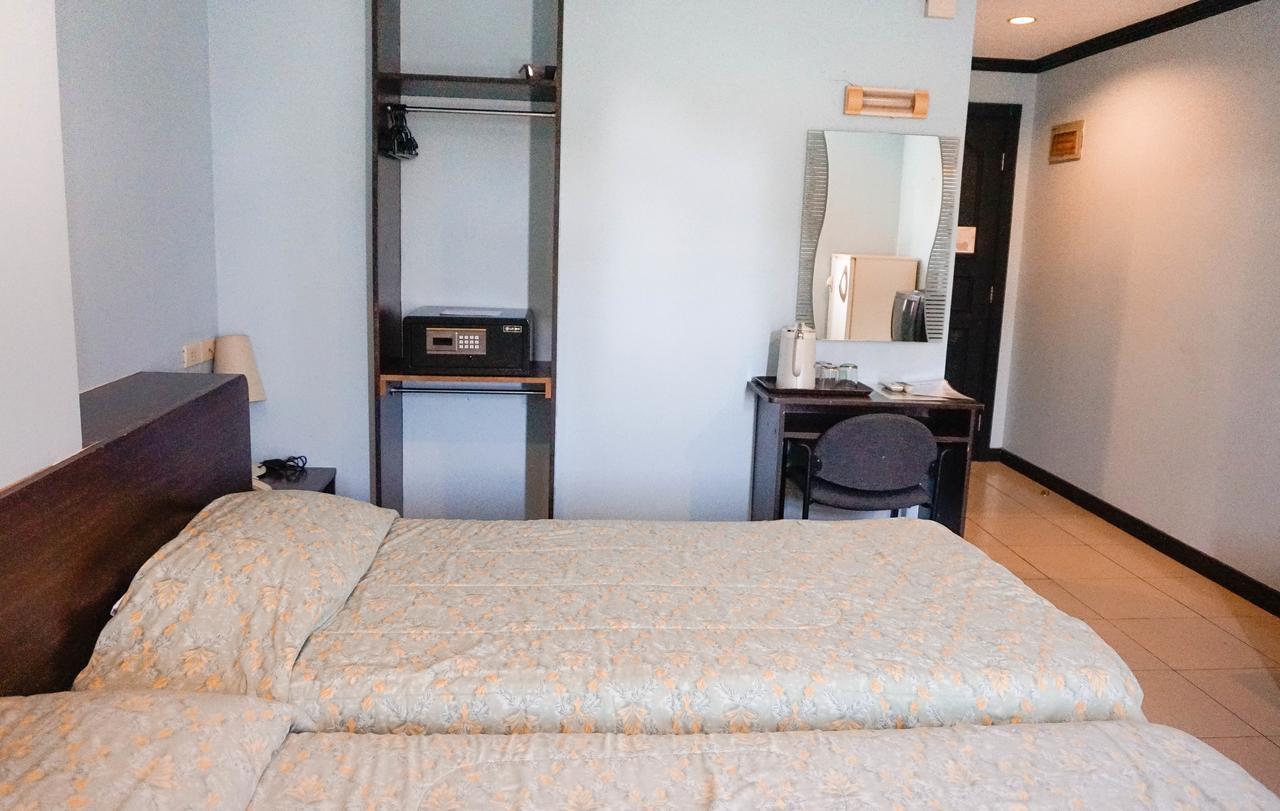 Crowne Garden Hotel Cebu Bagian luar foto