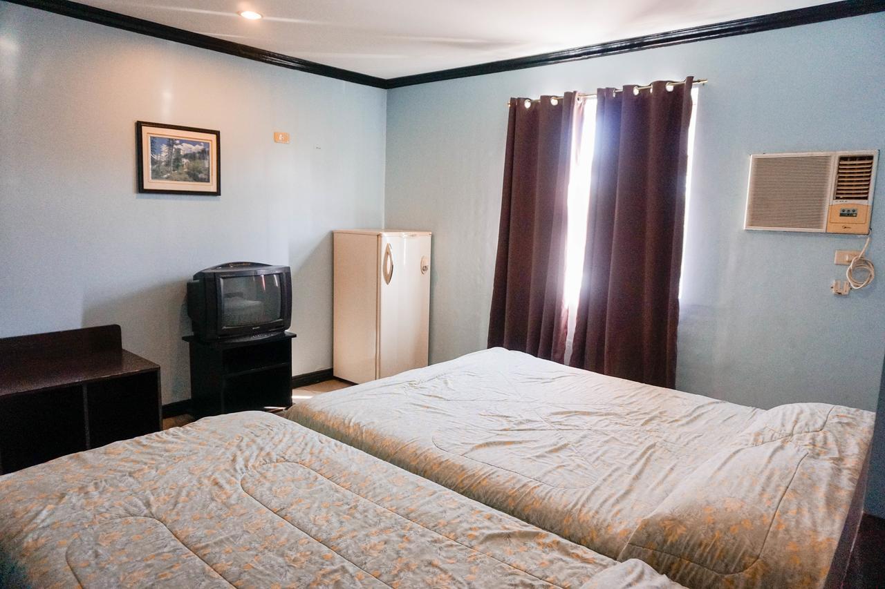Crowne Garden Hotel Cebu Bagian luar foto